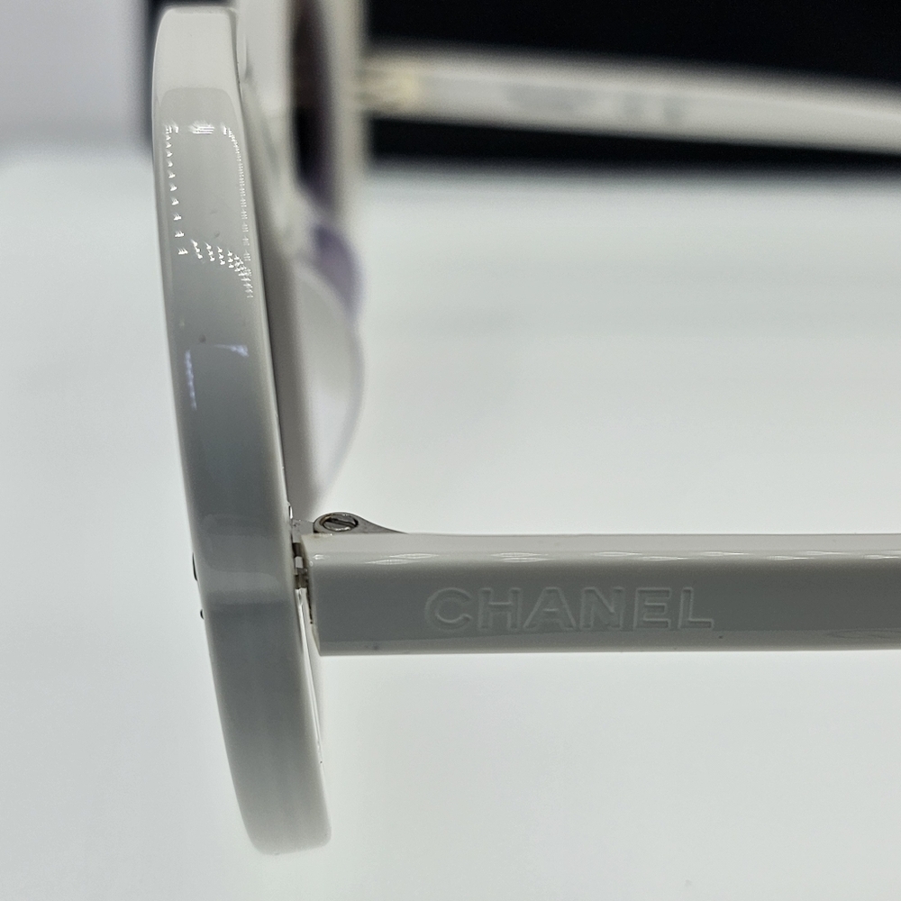 Chanel white round sunglasses Chanel logo 71582A s1255 3N - Picture 13 of 16